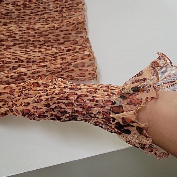 Free People - Size M Long Sleeve Blouse - Picture 7 of 11